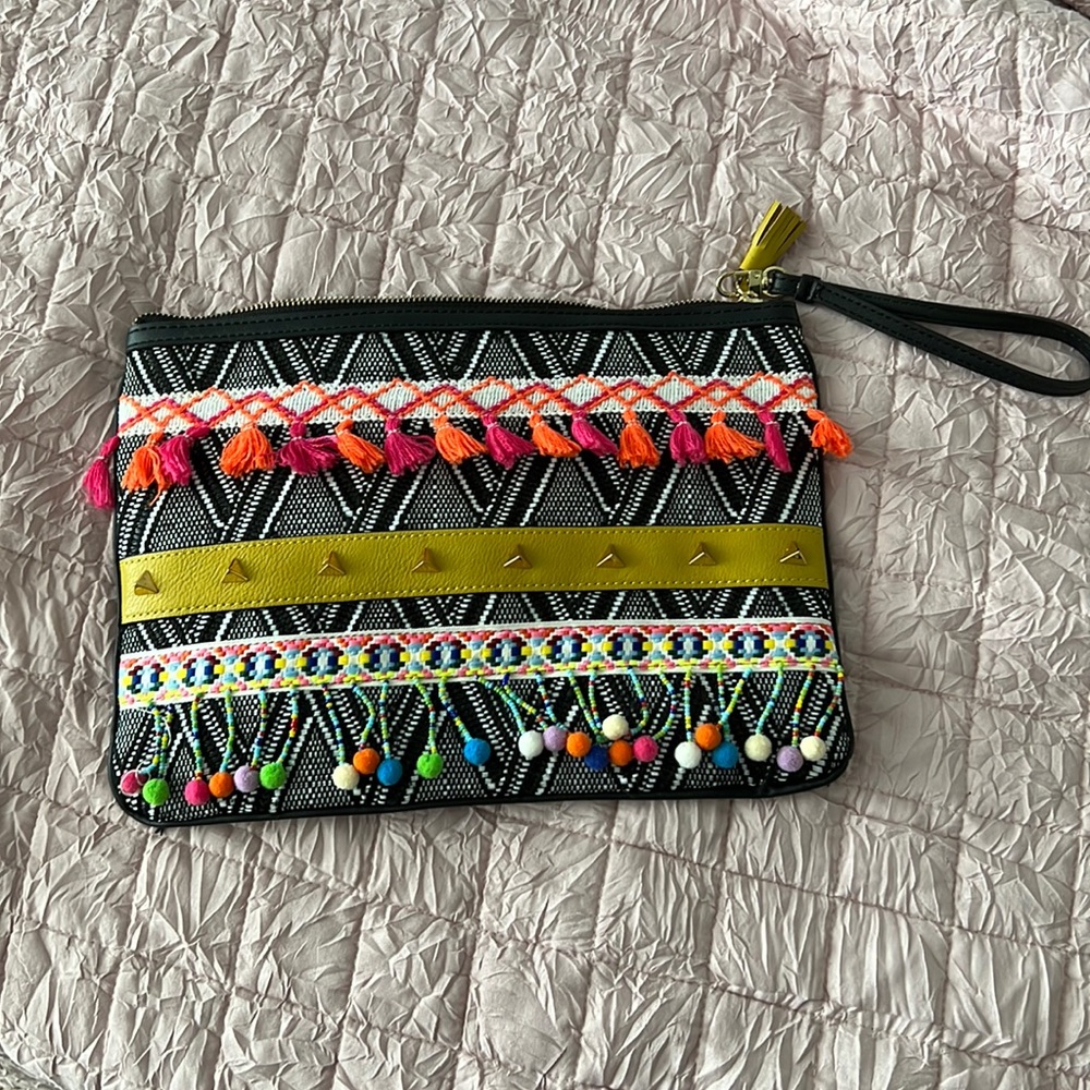 Selling nice colorful wristlet, purchased from Last Call, no brand identified!